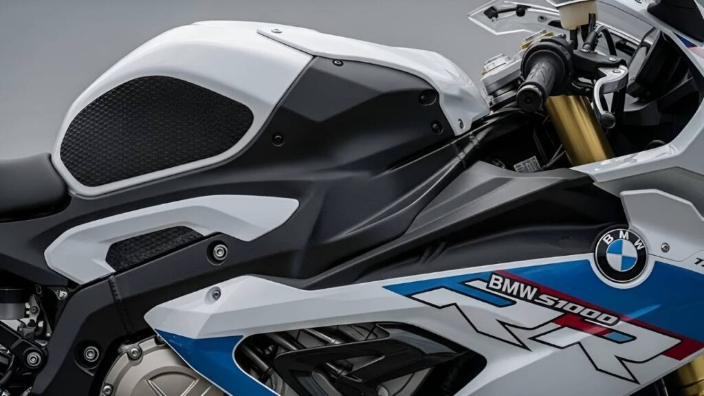 BMW S 1000 RR 2026: Diseño Premium, Manejo Preciso y Funciones Actualizadas